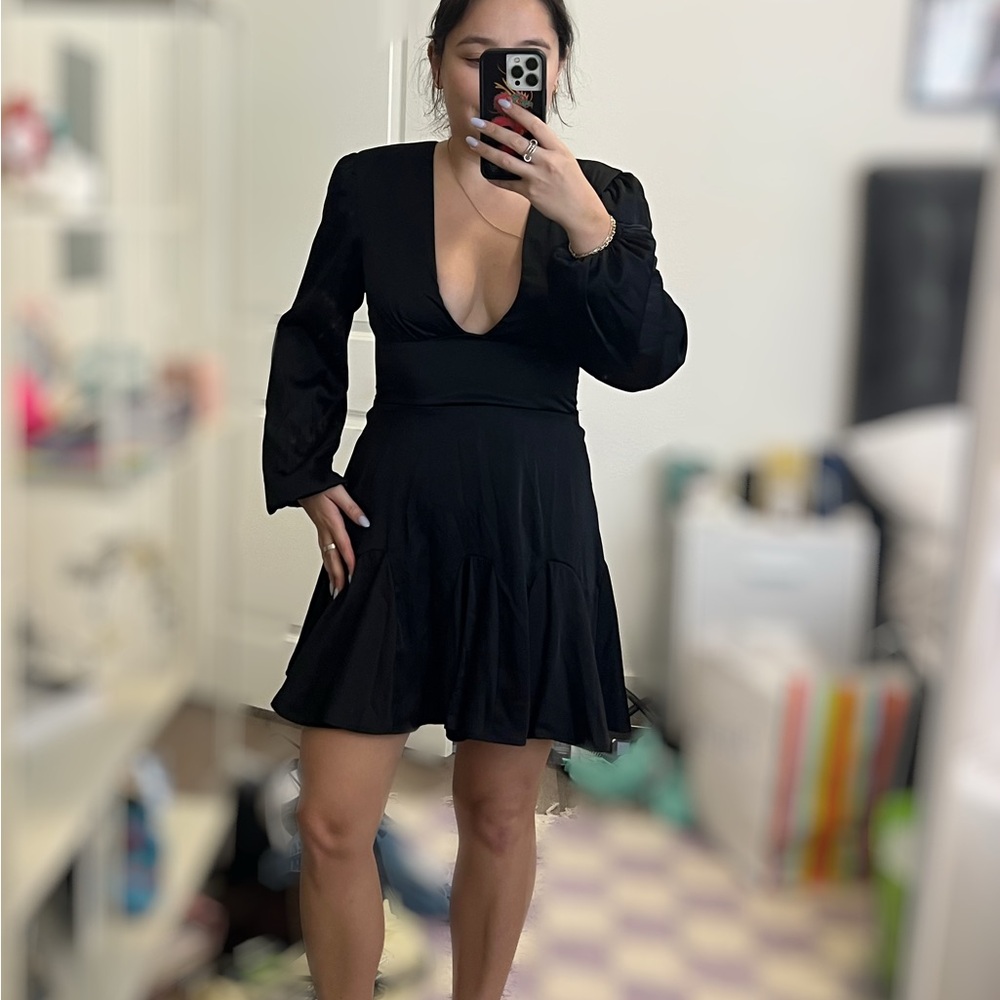Abercrombie & Fitch Black Deep V-Neck Long Sleeve Mini Dress